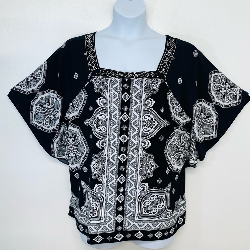Jm Collection Knit Top Woman 1X Black White Abstract Beaded Flare Sleeve Stretch